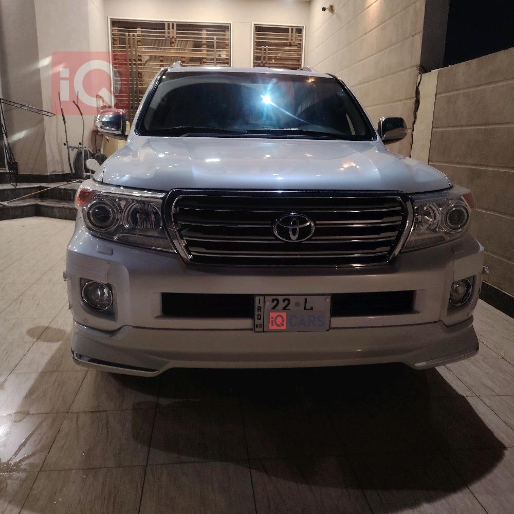 تويوتا لاندكروزر